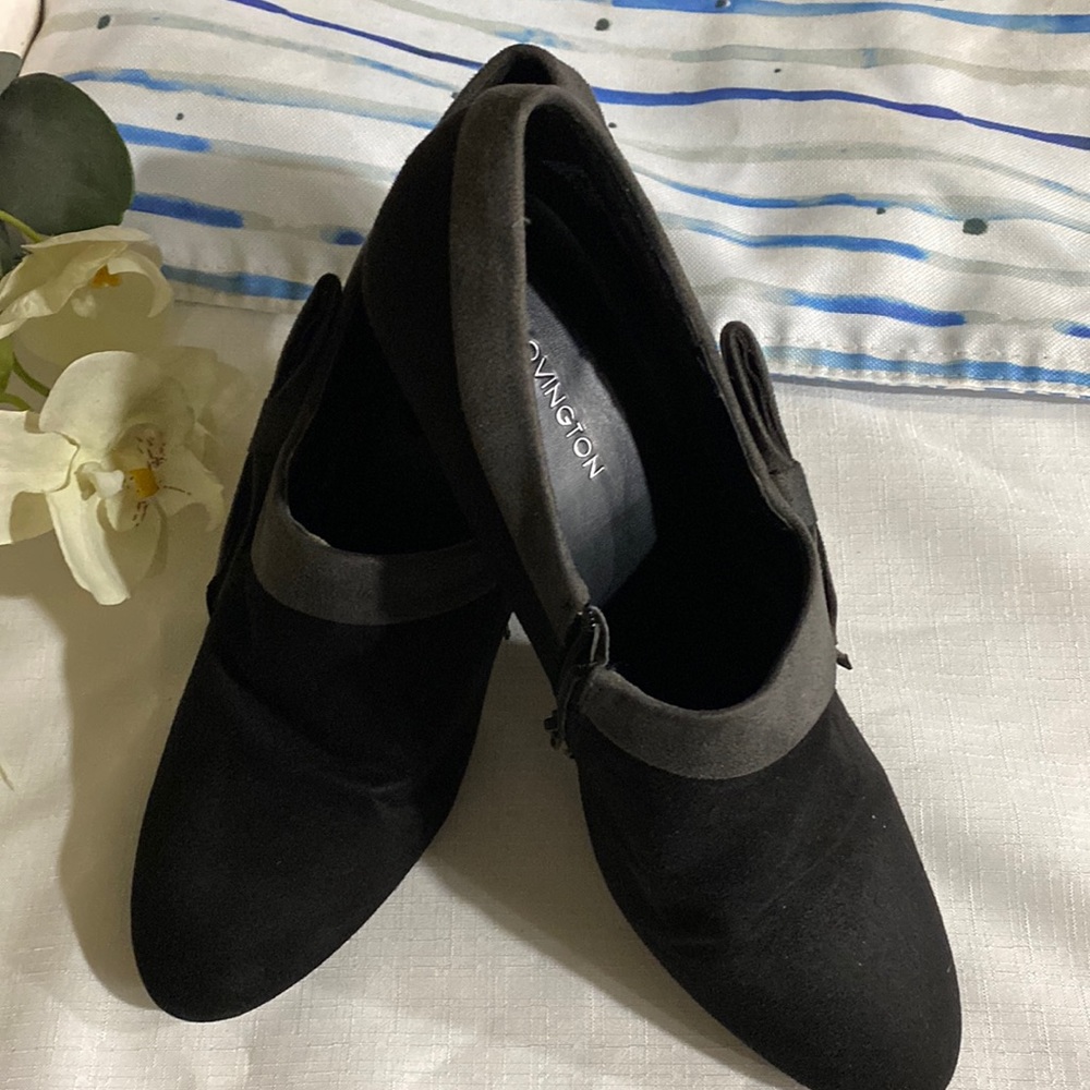 Covington black Swede ankle boots